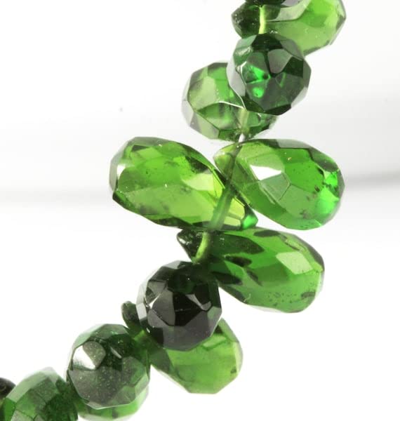 Diopside de chrome vert sapin pour fabriquer un bijou personnalisé fait main unique