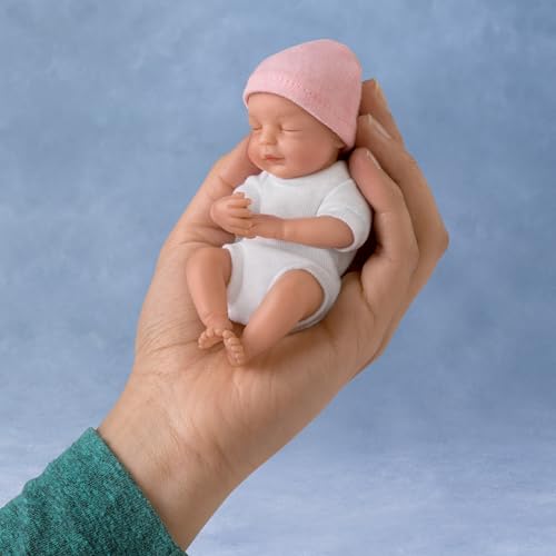 Muñeca bebé God's Greatest Gift 4" by Jennifer Costello miniatura 3