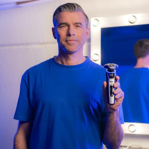 Philips Shaver Series 7000 - Rasoio elettrico uomo, umido e asciutto, rifinitore a scomparsa, base ricarica, custodia da viaggio, capsula e cartuccia Quick Clean (Modello S7886/55) - Cuffia gaming - Immagine 2