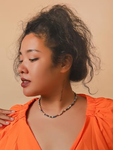 MINACHI Gravel Natural Agate Crystal Beads Choker Necklace, Reflective Stone Choker, Bohemian Vintage Chunky Costume Jewelry for Women2