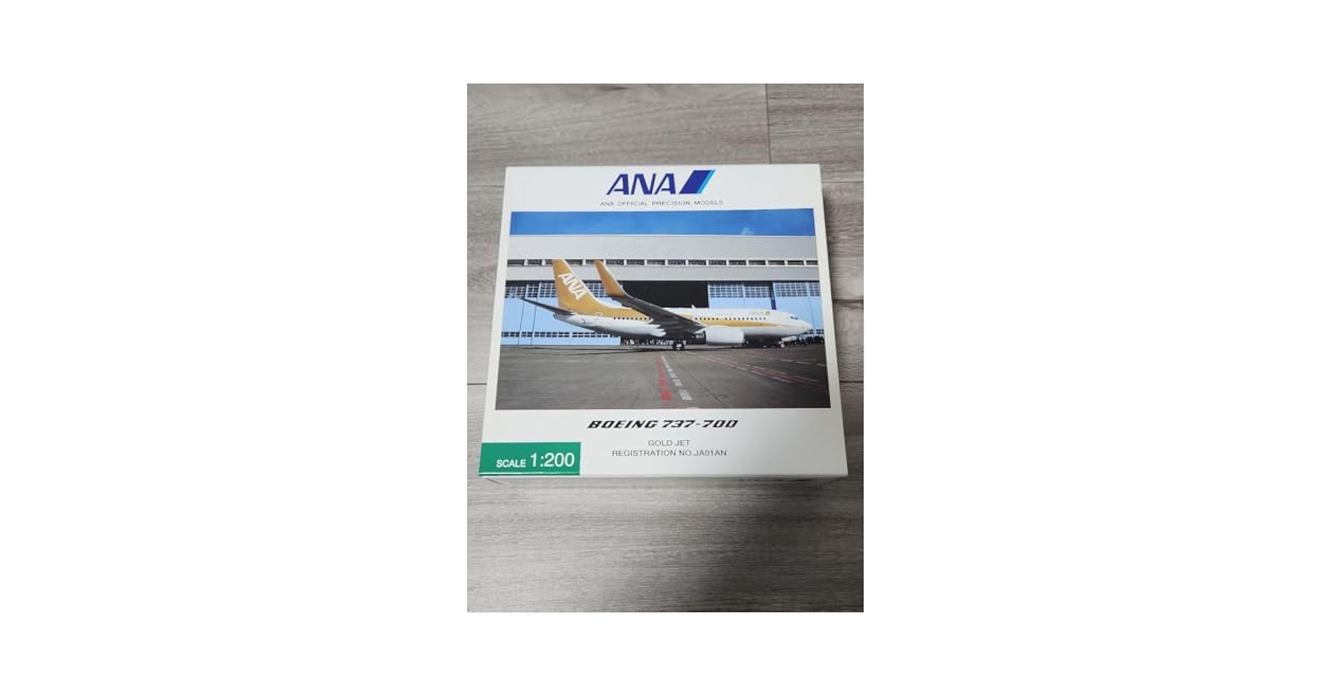ANA AIRNIPPON ボーイング737-700 ゴールドジェット ゴールドジェット ANA 737-700 飛行機 1/400