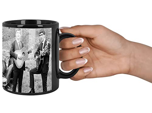 The Beatles B Tasse Ceramique Intérieure et Poignée Noire Black Inner and Handle Mug - Les Beatles, Paul McCartney, John Lennon, RIngo Starr, George Harrison The Beatles B Tasse Ceramique Intérieure et Poignée Noire Black Inner and Handle Mug – Image 4