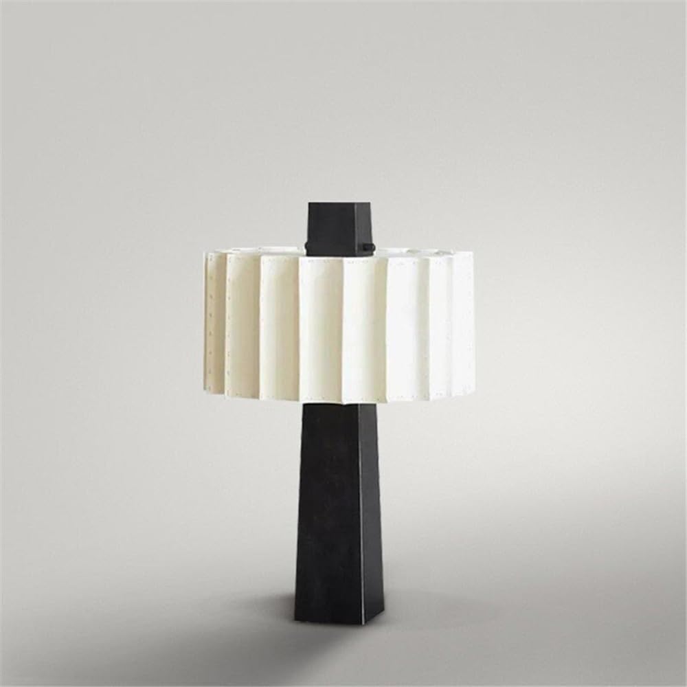 Affascinante Lampada da tavolo semplice Lampada da comodino Studio verticale Lampada da terra nera Modello soggiorno Lampade decorative Arredamento per la casa