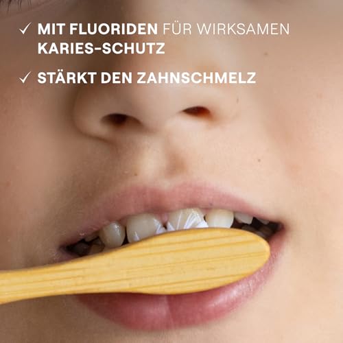 WELEDA Bio Kids Zahngel mit Fluorid - Naturkosmetik Zahnpasta für Babys & Kinder bis 6 Jahren. Natürliche Zahnpflege Gel schützt vor Karies & fördert die Härtung des Zahnschmelzes (vegan, 1x 50ml)