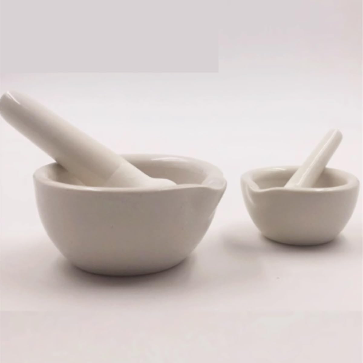 Mortar and Pestle Kitchen Garlic Masher Grinder Household Pestle Set Garlic Masher Kitchen Garlic Masher Seasoning Tool