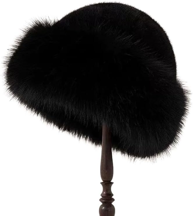 Design Versatile: Cappello Bucket Effetto Pelliccia per Ogni Stile Con la sua silhouette a bucket e l’effetto pelliccia soffice, questo cappello pelliccia donna combina comfort e tendenza. Si abbina perfettamente a cappotti, giacche o maglioni: il colbacco donna ideale per completare ogni outfit invernale!