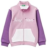 Felpa aperta con tasca davanti, rib su collo, polsi e fondo. Grafiche a più colori con glitter. Regular fit.