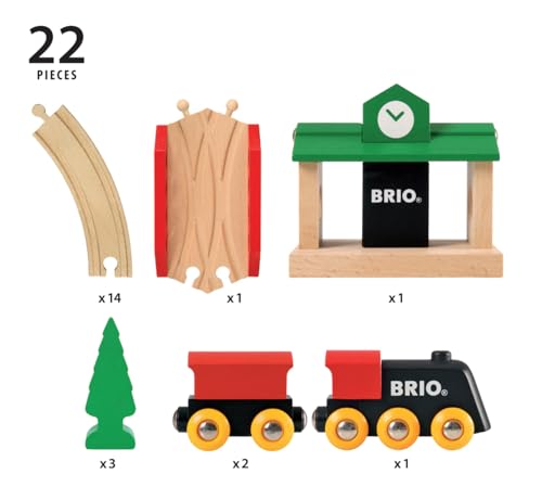 BRIO 33028 Bahn Acht Set Classic Line - Zwei Schienenkreise mit Frachtzug, Holzbahnhof und Holzbrücke - Geeignet für Kinder ab 2 Jahren