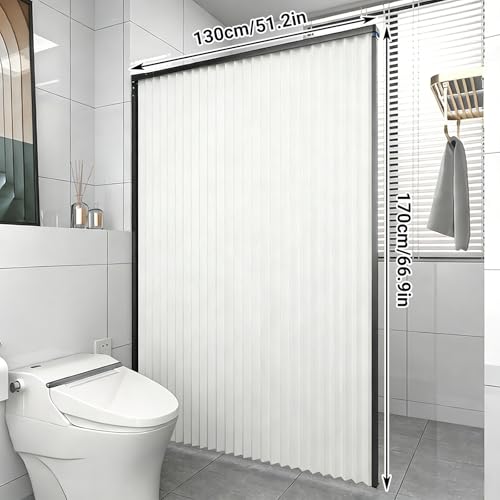 Solution gain de place : rideau de douche pliable invisible pour cabine et baignoire