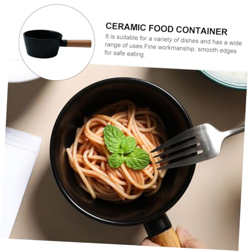 Bol en céramique noir avec finition soignée pour la table