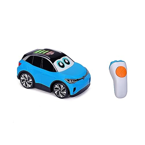 Voiture électrique BB Junior dans le salon : le premier jouet radiocommandé enfant