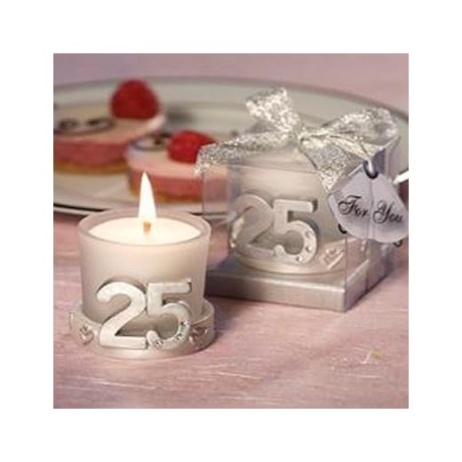 Lote 15 Velas 25 Aniversario, presentadas en estuche transparente con lazo.