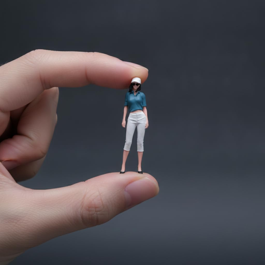 harayaa Figura Mujer en Miniatura con Gorra Blanca Cabello Oscuro y Zapatos Tacón para coración Escritorios Acuada para Exhibición en Maquetas y Arreglos, Mujer de Moda con Gorra, Escala 1/24