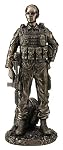 Sculptures Military