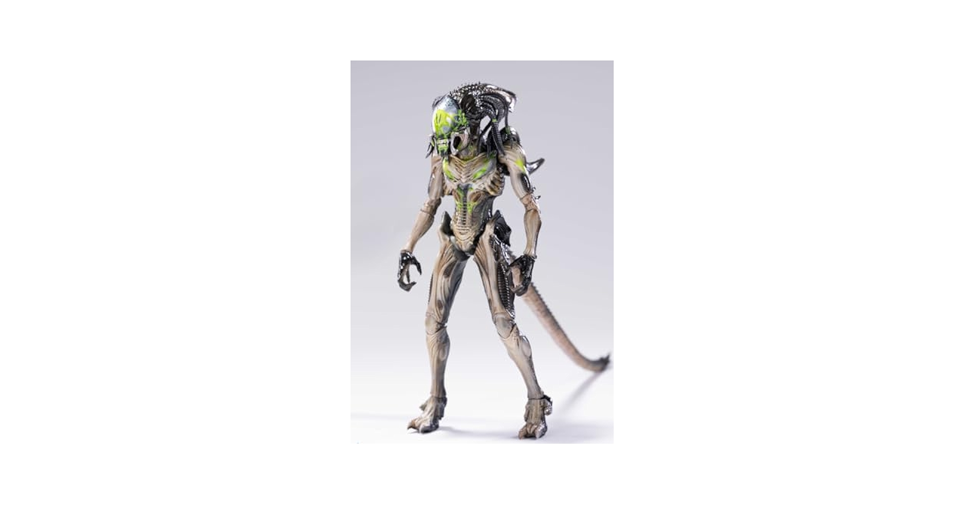 カ*シ様 PREDALIEN vs PREDATOR フィギュア　未使用 HIYA AVP Hybrid Predalien Battle Damaged 1:18th Scale Action