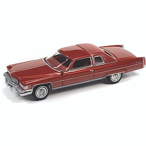 1975 Cadillac Coupe DeVille verde