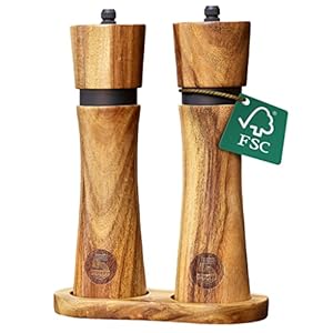 ninetyfive® edles Pfeffermühlen Set aus Holz | Salz und Pfeffermühle + Untersetzer und Einfülllöffel aus Akazienholz…
