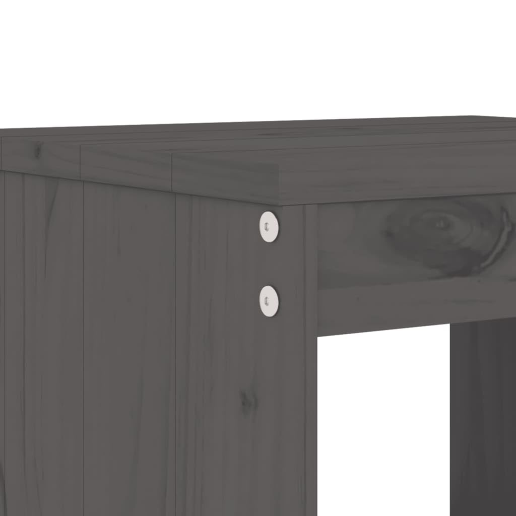Set 2 Sgabelli da Bar in Legno di Pino Grigio 40x36x75 cm | Coppia di sedute rustiche in pino ideali per arredare balcone e giardino con un comodo supporto per i piedi.