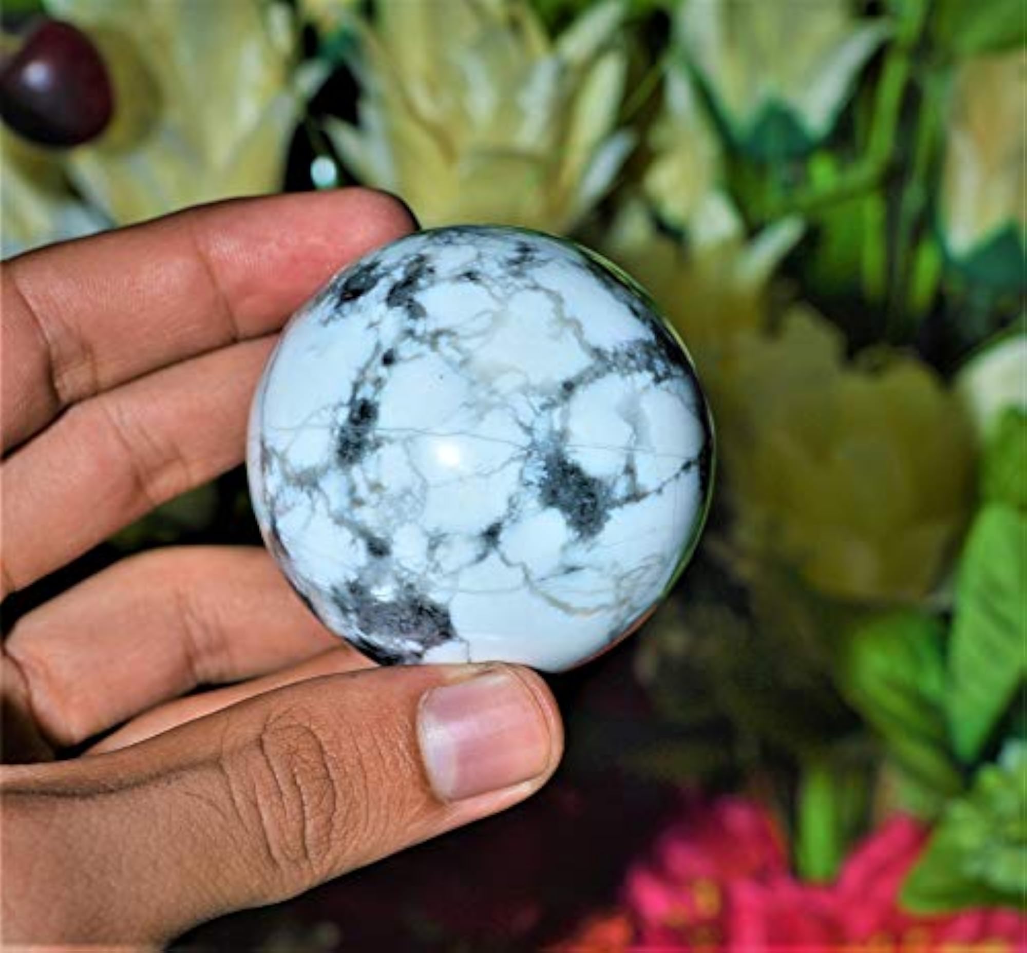 Howlite Ball Sphere with Stand, 200gr