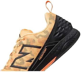 New Balance Tênis de futebol unissex Audazo Pro in V6, Branco