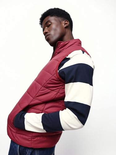Image of Dennis Lingo Men Regular Fit Polyester Sleeveless Solid Jackets