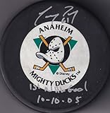 Beckett Corey Perry "1st Nhl Goal 10-10-05" Signed Anaheim Mighty Ducks Puck 159 - Autographed NHL Pucks