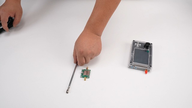 Amazon | ソフトウェア無線キット、Portapack H2 HackRF One RTL SDR