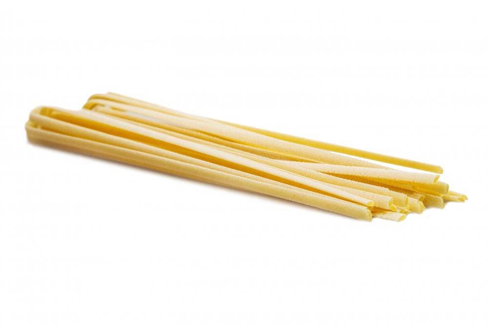 Il Vecchio Pastificio di Gragnano Pasta Linguine, Gragnano IGP fideos de sémola de trigo duro de la más alta calidad, 500 g + Italian Gourmet Polpa di Pomodoro 400 g en lata
