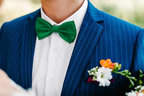 Image of HISDERN Bow Ties for Men Solid Color Pre-Tie Bow Tie and Pocket Square Set Classic Formal Tuxedo Bowties for Wedding Party