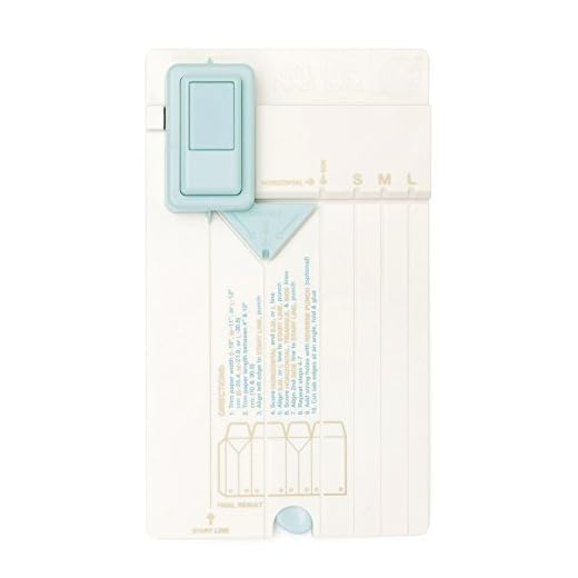 We R Memory Keepers Rayher 58593000 Gift Bag Punch Board von We R Memory Keepers, 13 x 23 x 4 cm, Stanz- und Falzbrett zum Herstellen von Geschenktüten in verschiedenen Größen