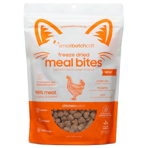smallbatch Pets Freeze Dried Cat Food Meal Bites, Raw Dry, 10 oz Bag, Chicken, Meal, Treat or Food Topper, Humanely Sourced Meat, Made in The USA, Non GMO, Hydrate & Serve