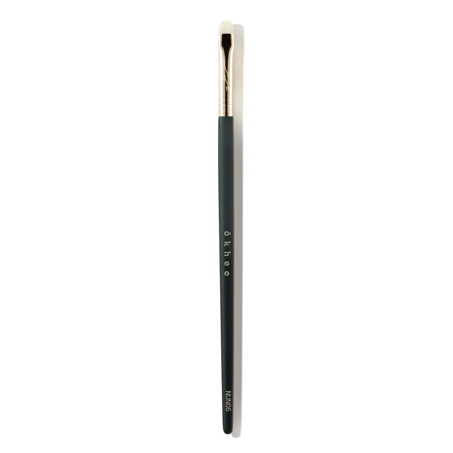 SOO ADOR okhee Eyeline Smudge Brush NUN06 – Professional Korean Eye Makeup Brush, Flat Precision Smudge Brush for Soft Eyeliner, Eyeshadow Blending & Natural Eye Definition