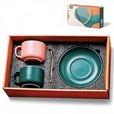 CozyHomeWare Juego de tazas de café y té, regalo para pareja, juego de tazas de cerámica con plato y cuchara en una caja de regalo (rosa y verde), boda, aniversario, regalos de cumpleaños