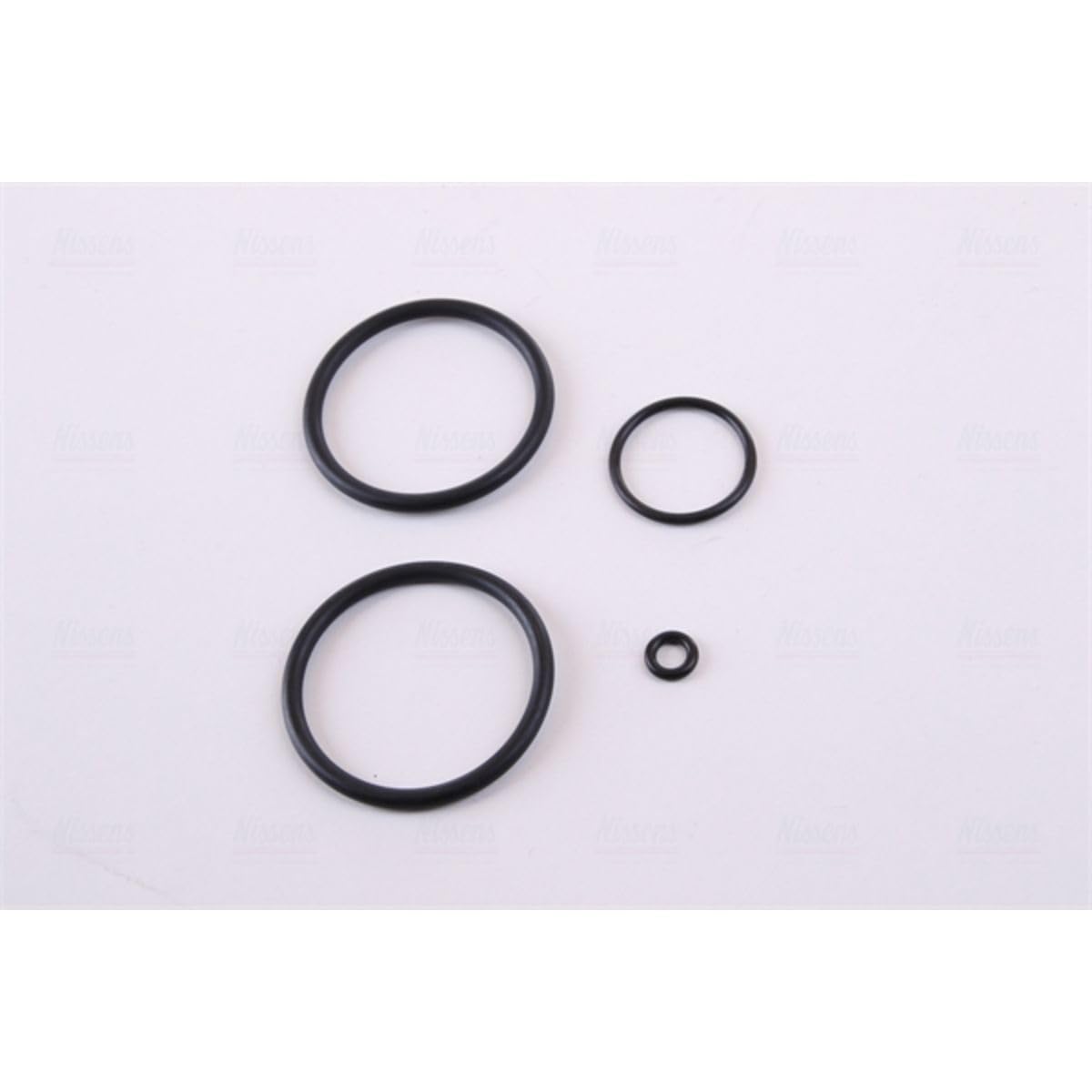 NISSENS Radiatore, Raffreddamento motore 67162 Compatibile con: MERCEDES-BENZ C-CLASS, C-CLASS Coupe, C-CLASS T-Model, CLS, CLS Shooting Brake, E-CLASS, E-CLASS Cabriolet, E-CLASS Coupe