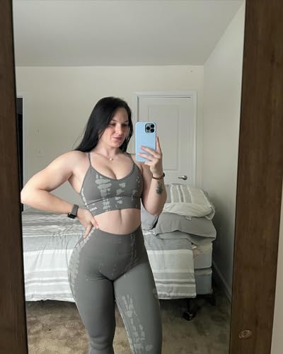 Image of AUROLA Serpent Snake Seamless Scrunch Workout Leggings for Women,Girls Squat Proof Ribbed Thick Active Gym Pants