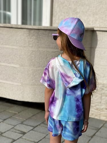 Image of Girls Summer Outfits Kids Hooded-Shirts and Elastic Waist Shorts Sets | short sleeve drop shoulder hooded shirt and shorts with two pockets tie dye leopard letter