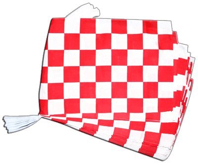 Guirlande Damier Rouge-Blanc de 8,9 m aux fanions géants pour un visuel XXL