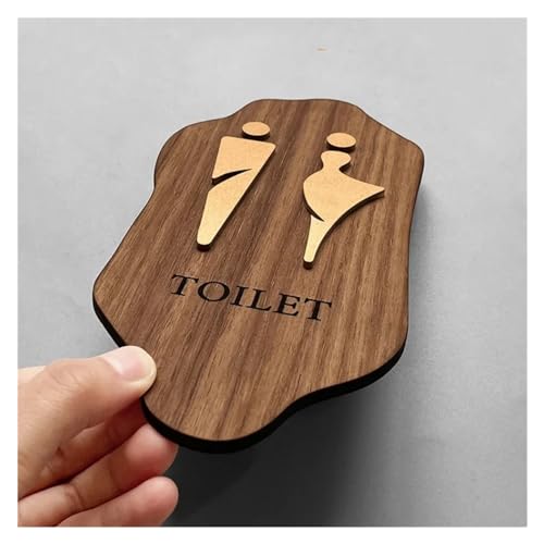 Panneau de toilettes en bois : la solution adhésive pour guider vos invités - 6
