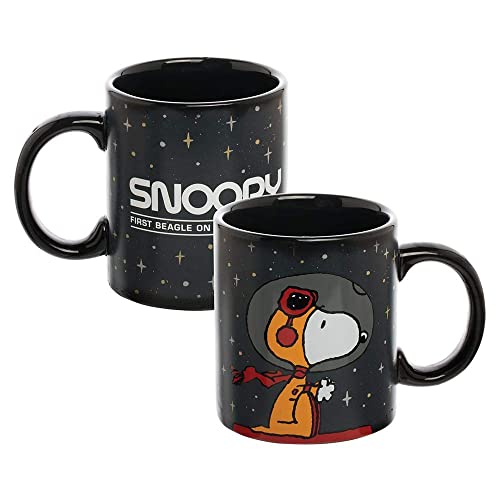 Vandor Peanuts Snoopy First Beagle On the Moon 12 Ounce Heat Reactive Black Ceramic Mug