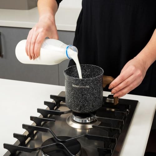 Foto von NAVA Milchtopf 1 L | Stielkasserolle mit Granitbeschichtung Nature zum Aufkochen von Milch | Schmelzen von Schokolade
