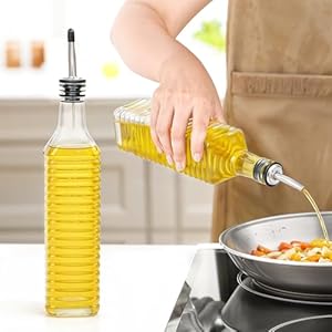 Winter Shore 500 ml Geribbeld Glazen Olijfolie Dispenser Flessen Set (2 Pak) – Witte Azijn & Olie Dispenser voor Keuken, met Rubberen Drupstop Tuit – Voedselveilig, Borosilicaat Glas, Geen Lood/BPA’s