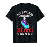 vampiro mater vampiro palo I miei risparmi sono al vampiro di Halloween della banca del sangue Maglietta