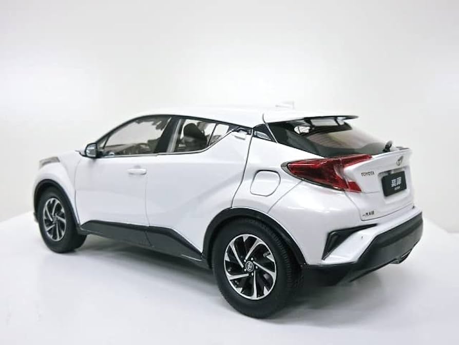 Amazon | TOYOTA特注 1/18 トヨタ イゾア (ホワイト) C-HR IZOA