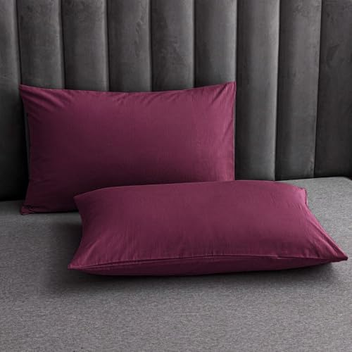 Image of Soft Pillow Covers 18 x 32 Inches - 100% Egyptian Cotton 400 Thread Count Set of 2 Pillow Cover Set Envelope Closure Hotel Quality Pillowcase - Wine