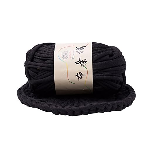 T-Shirt Yarn Fettuccini Zpagetti Style Crocheting Ribbon Yarn Knitting Yarn Ball Macrame T-Yarn Thick Fabric Yarn Black