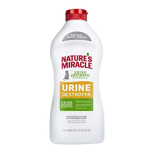 Nature's Miracle Urine Destroyer Cat 32 Ounces, Enzymatic Formula, Pour