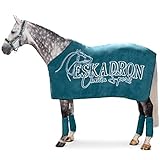 eskadron dralon waschen Kuschelige Abschwitzdecke aus hochwertigem Dralon-Material in großzügigem Schnitt. Ideal als Abschwitz-, Turnier- und Transportdecke. Das von Heimtextilien bekannte Baumwoll-Mischgewebe aus 55% Baumwolle und 45% Dralon (Polyacryl) verbindet die Vorteile d