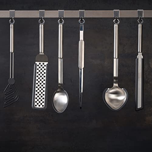 Foto von RÖSLE Mittelreibe Classic, Hochwertige Reibe für Rohkostsalate, Käse, Schokolade oder Äpfel, mit Drahtgriff und Silikonstandfüßen, Edelstahl 18/10, 40 cm, Silberfarben