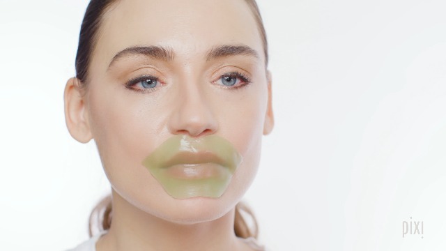 Amazon.com: Pixi Beauty Vitamin-C Lip Patch | Brightens, Smooths & Hydrates  Lips | With Vitamin C & Peptides