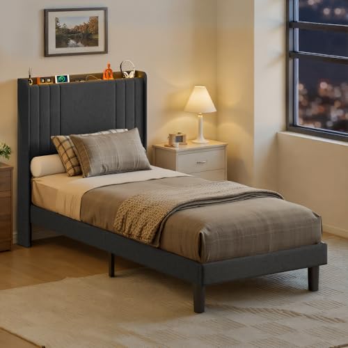 Scenario adatto: Fornisce un'illuminazione d'atmosfera e consente di ricaricare i dispositivi in camera da letto. Si integra perfettamente in una varietà di ambienti, tra cui camere da letto e appartamenti.